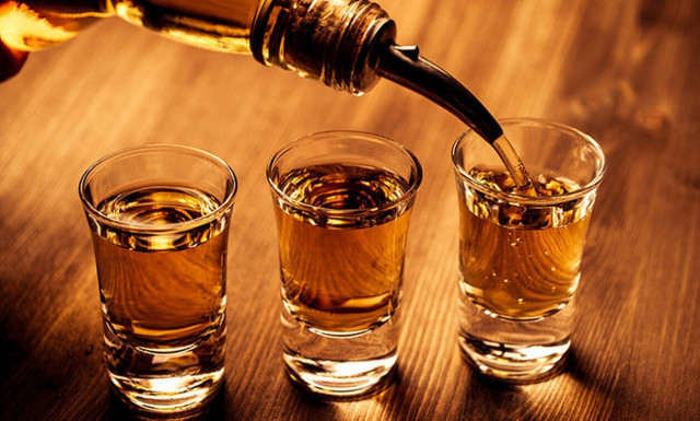 13χρονη λιποθύμησε μετά από κατανάλωση αλκοόλ στο Περιστέρι