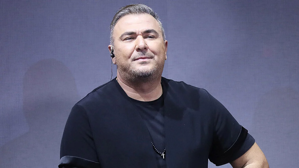 Αναβάλλονται οι εμφανίσεις του Αντώνη Ρέμου