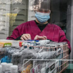 Γρίπη στην Ελλάδα: Το νέο στέλεχος που «θερίζει» παιδιά και ενηλίκους