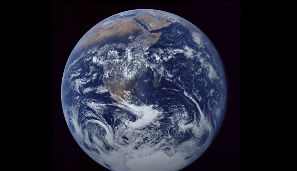 Η viral θεωρία για «επτά δευτερόλεπτα χωρίς βαρύτητα» και η απάντηση της NASA.