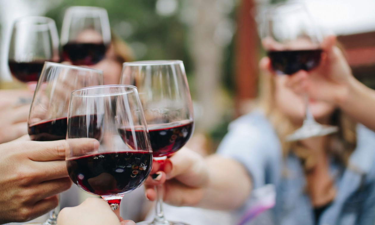 Φαρμακοποιός προειδοποιεί: Μην πίνετε αυτό το ποτό - Χειρότερο από μπύρα και κρασί