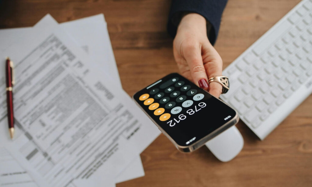 Φορολογικές δηλώσεις: Πότε ξεκινά η υποβολή τους, τι πρέπει να γνωρίζετε