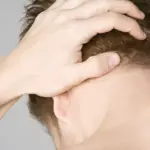 Συχνός πόνος στο πίσω μέρος του κεφαλιού: Το προειδοποιητικό σημάδι