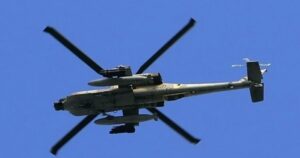 Ελικόπτερο συνετρίβη στην απογείωση με ρυμουλκούμενο – Σε εξέλιξη έρευνα για τα αίτια