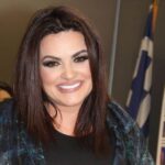 Ξέσπασμα πολίτη υπέρ της Δήμητρας Κατσαφάδου: «Μας χαρίζουν έναν γάιδαρο και τον κοιτάμε στα δόντια»