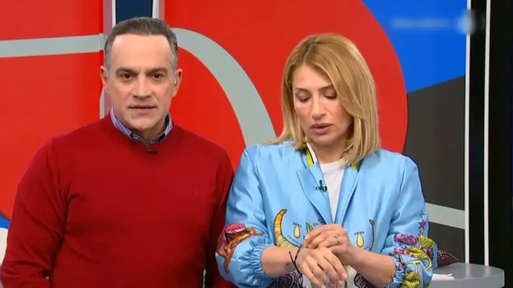 Νωρίς Νωρίς: Η ανακοίνωση που πάγωσε το στούντιο της ΕΡΤ από Ηλιάκη και Κατσούλη