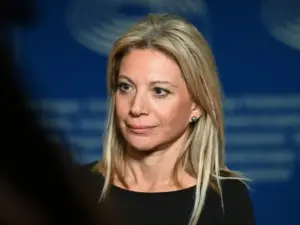 Καρυστιανού: «Θα δείτε πρόγραμμα και λύσεις»