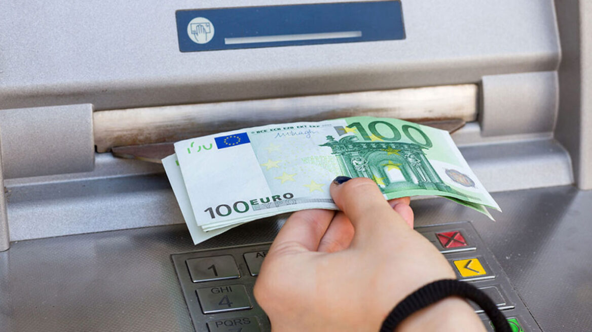 Ξεκίνησαν οι πληρωμές e-ΕΦΚΑ και ΔΥΠΑ: 2,47 δισ. ευρώ σε 4,3 εκατ. δικαιούχους έως 30/1