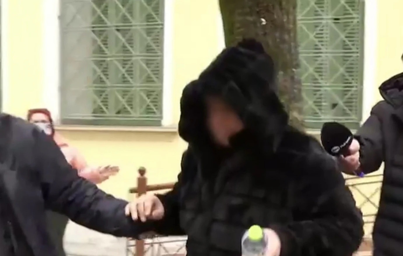 Σέρρες: Νέες καταγγελίες για τη διευθύντρια που φίμωσε μαθητή με μονωτική ταινία