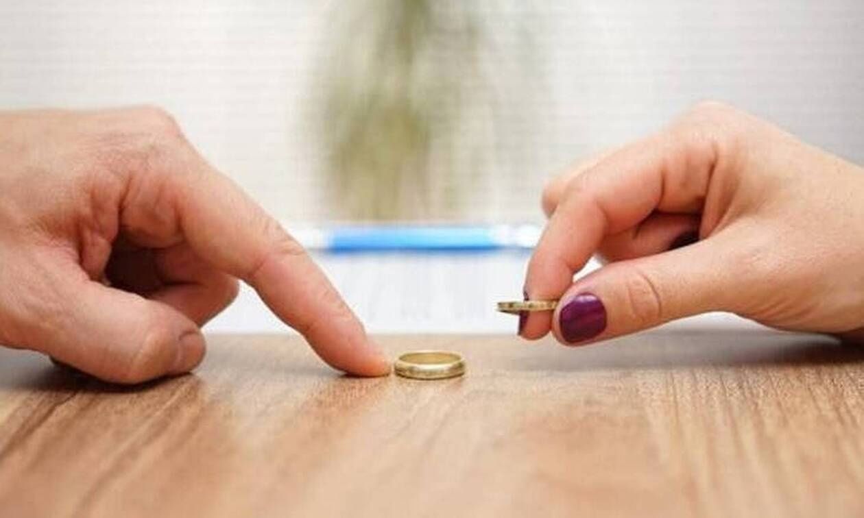 Όλοι περίμεναν γάμο: Χωρισμός «βόμβα» για αγαπημένο ζευγάρι της ελληνικής showbiz