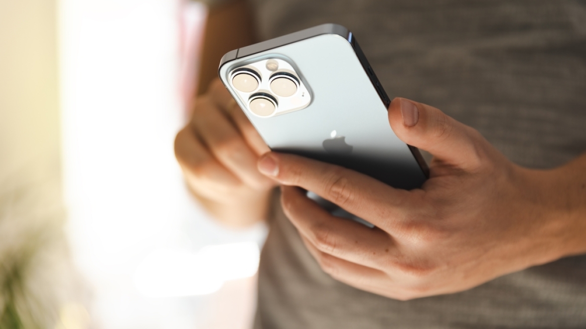 Σοκ στα νότια προάστια: Καθηγητής παρενόχλησε πρώην σύντροφο και επιτέθηκε στον νέο της σύντροφο