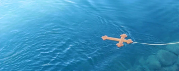 Αναστάτωση στα Θεοφάνια της Λεμεσού: Ο σταυρός εξαφανίστηκε μετά τη ρίψη στη θάλασσα