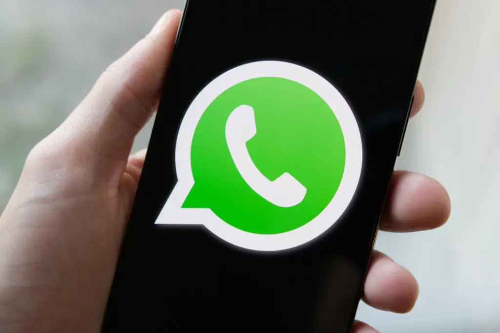Η νέα απάτη στο WhatsApp που αδειάζει τον λογαριασμό σας χωρίς να το καταλάβετε