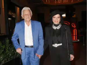 Πένθος για τη Ζωζώ Σαπουντζάκη