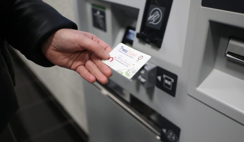 Πρόστιμο 100 ευρώ στα ΜΜΜ: Τι αλλάζει σε μετρό, λεωφορεία και κάρτες απεριορίστων διαδρομών