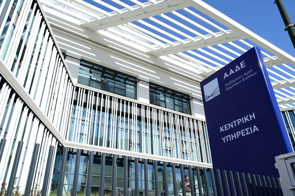 Χιλιάδες έλεγχοι σε αγοραπωλησίες, γονικές παροχές και κληρονομιές