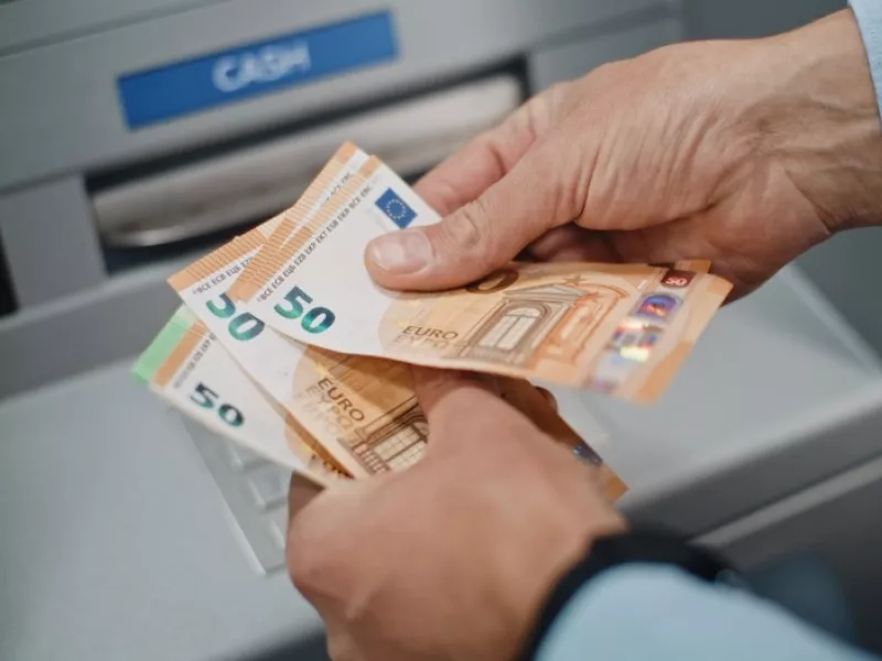 Συντάξεις Μαρτίου 2026: Ποιοι θα πληρωθούν πριν από την Κυριακή της Αποκριάς