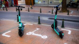 Πέθανε οδηγός ηλεκτρικού πατινιού στην Αθήνα