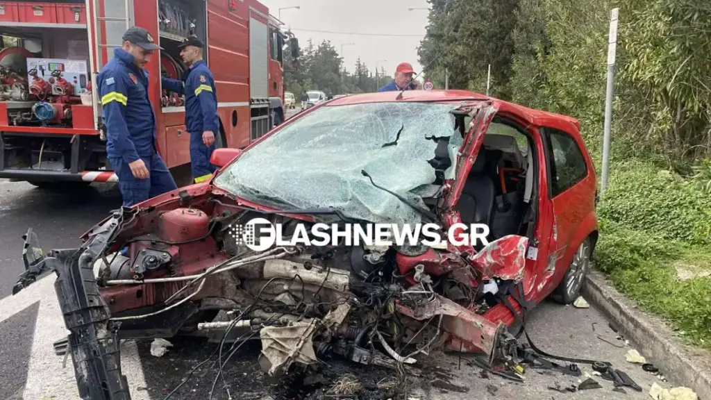 Τραγωδία σε φρικτό τροχαίο – Μία νεκρή