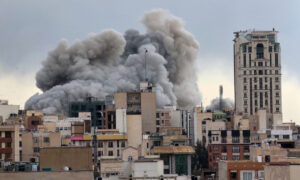 «Θα χτυπάμε το Ιράν μέχρι την εβραϊκή γιορτή του Πάσχα», προειδοποιεί ο IDF