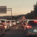 Χάος στην Αθηνών – Λαμίας: Ανατροπή φορτηγού στα Οινόφυτα