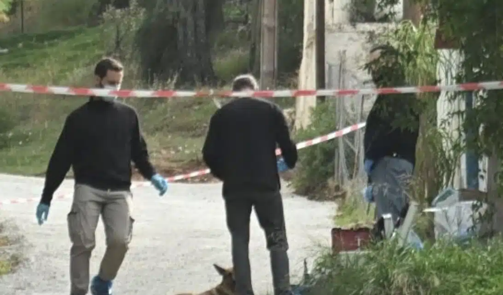 Σορός γυναίκας σε βαλίτσα στο δάσος – Τα στοιχεία που εξετάζουν οι Αρχές