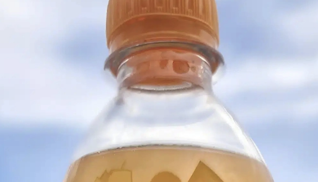 «Βόμβα» με πασίγνωστες πορτοκαλάδες που πίνουν όλοι – Περιέχουν χρωστική από πετρέλαιο και ανακαλούνται άμεσα