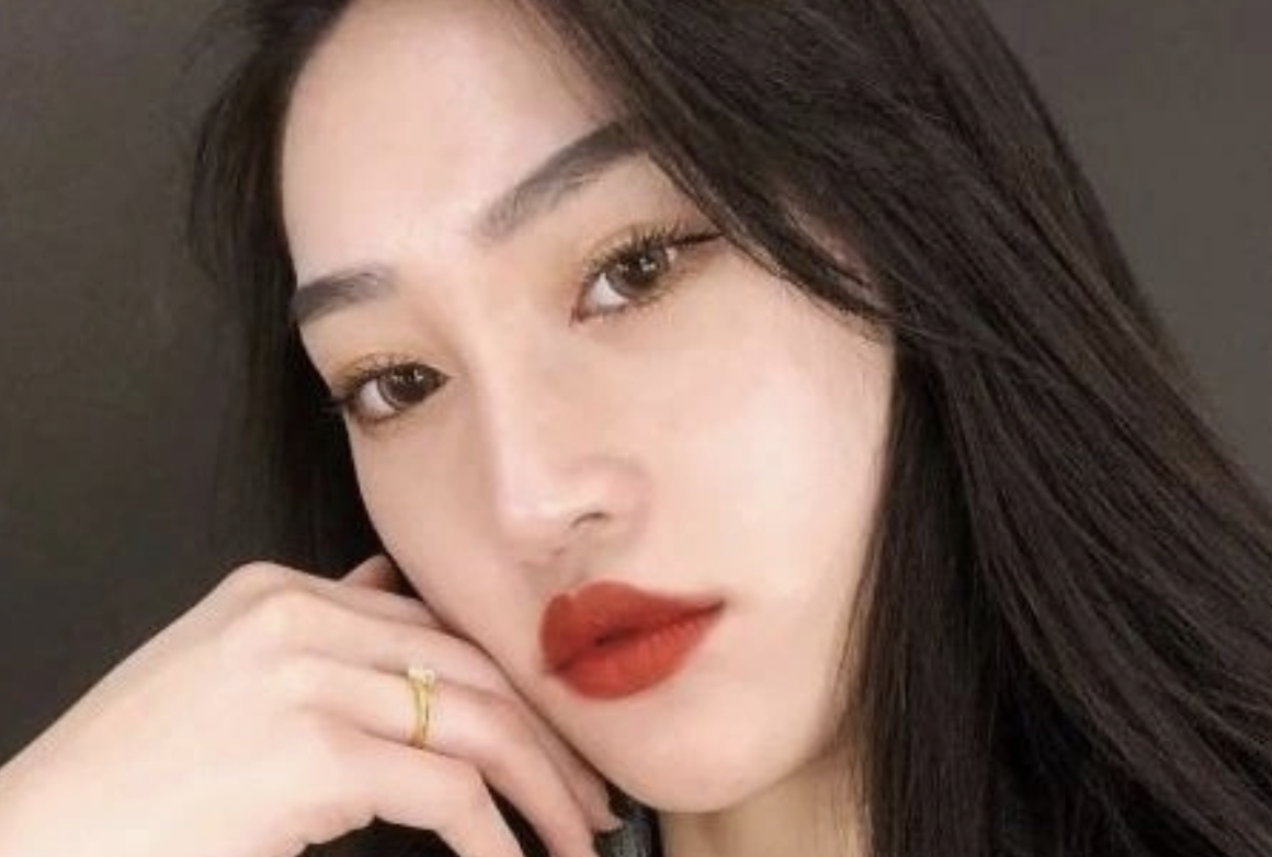 ΣΟΚ: ΝΕΚΡΗ 29ΧΡΟΝΗ INFLUENCER – ΤΗΝ ΠΟΝΟΥΣΕ Η ΜΑΣΧΑΛΗ, ΝΟΜΙΖΕ ΟΤΙ ΕΙΝΑΙ ΜΥΪΚΟ ΚΑΙ ΤΕΛΙΚΑ ΕΙΧΕ…