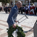 Συγκίνηση! Η πρώτη δημόσια εμφάνιση του Έλληνα δημάρχου μετά την επέμβαση αφαίρεσης όγκου