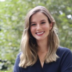 Έκαιγαν τσιγάρα στους μηρούς της και έβαζαν γυαλιά στα παπούτσια της – Έγινε δισεκατομμυριούχος