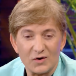 Δελαπόρτας για Βασίλη Λογοθετίδη: «Η γυναίκα του ερωτεύτηκε τον δάσκαλο οδήγησης και πήγαν να αυτοκτονήσουν»