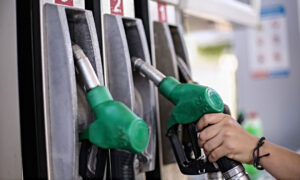 Θρίλερ με τη βενζίνη – Πού θα φτάσει το Πάσχα