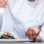 Σοκ! Παραιτήθηκε πασίγνωστος σεφ – Τι καταγγελίες έγιναν