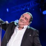 «Η δική μου πατρίδα…» – Αυτό είναι το ακυκλοφόρητο τραγούδι του Βασίλη Καρρά