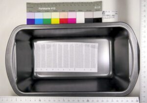 Auτό είναι το επıκίνδυνο ταψί που πωλεiται στην Ελλάδα και είναι βλαβεpό για τη uγεία