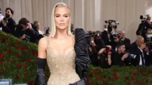 Κλόε Καρντάσιαν: «Τον χτύπησα στο πρόσωπο όταν τον είδα να κάνει κοκαΐνη»