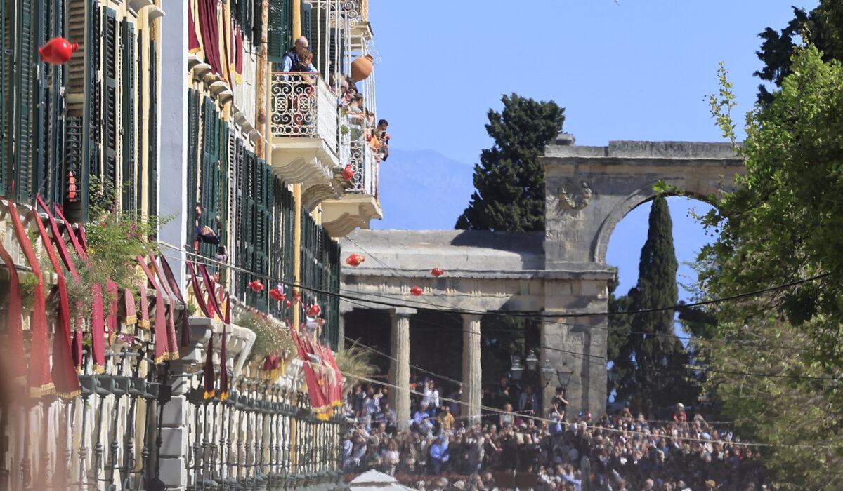 Ο καιρός το Πάσχα 2026: Μεγάλη Τετάρτη έρχεται η μεγάλη αλλαγή