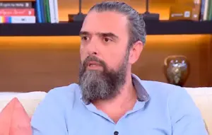 Τσαφούλιας: «Αν ο Θεός, όπως τον πιστεύουν οι άνθρωποι, ήθελε να μας αποδείξει ότι υπάρχει, θα του ήταν πολύ απλό να το κάνει»